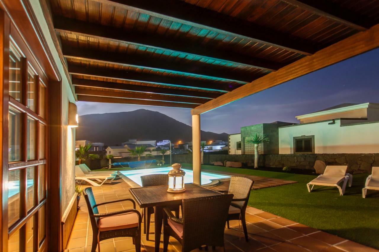 Villa Esterlicia Playa Blanca  Eksteriør billede