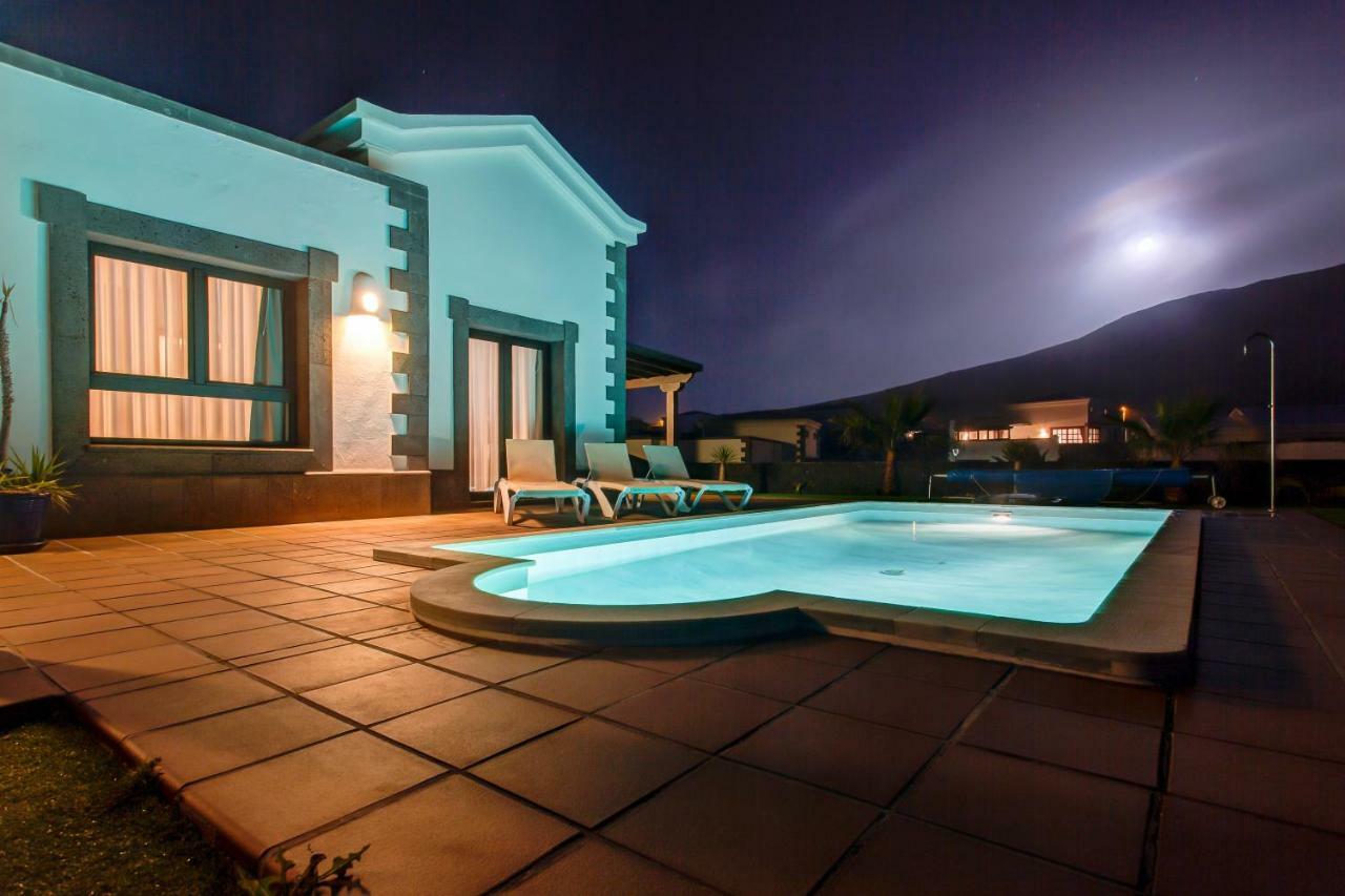 Villa Esterlicia Playa Blanca  Eksteriør billede